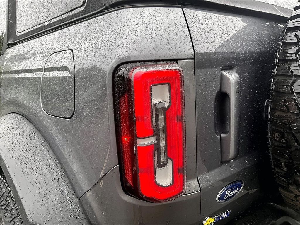 Used 2021 Gray Ford Wildtrak image 30