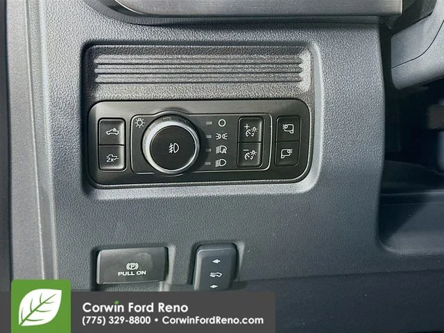 New 2026 Star White Metallic Tri-Coat Ford Lariat image 11