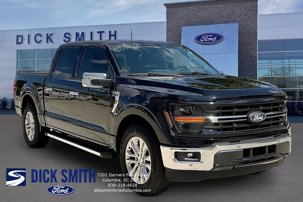 Certified Used 2025 Black Metallic Ford XLT image 3