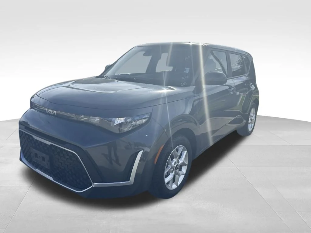 Used 2025 Kia Soul LX with VIN KNDJ23AU2S7262923 for sale in Lewistown, MT