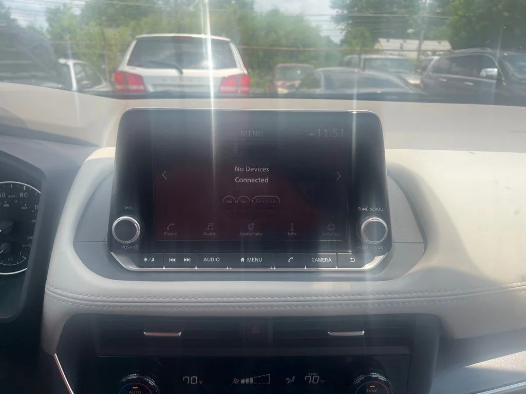 Used 2023 White Nissan SV image 17