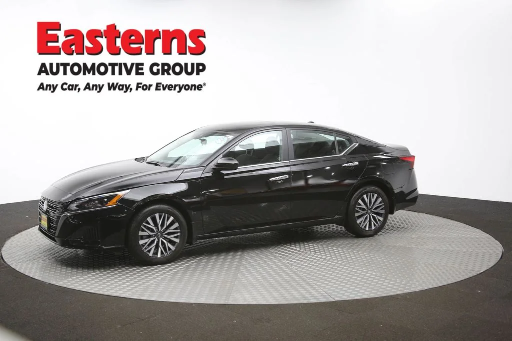 Used 2023 Black Nissan 2.5 SV image 55