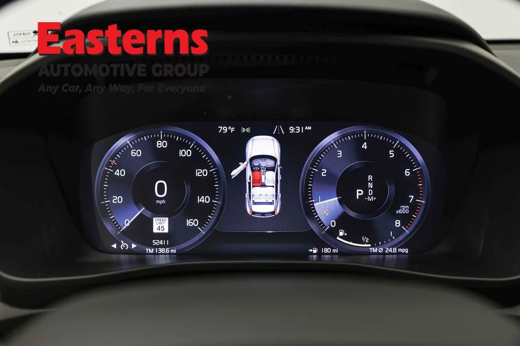 Used 2021 Gray Volvo Momentum image 16