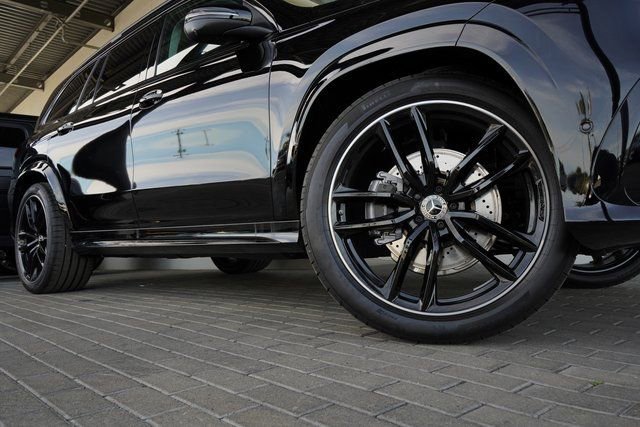 New 2026 Black Mercedes-Benz GLS 450 image 43