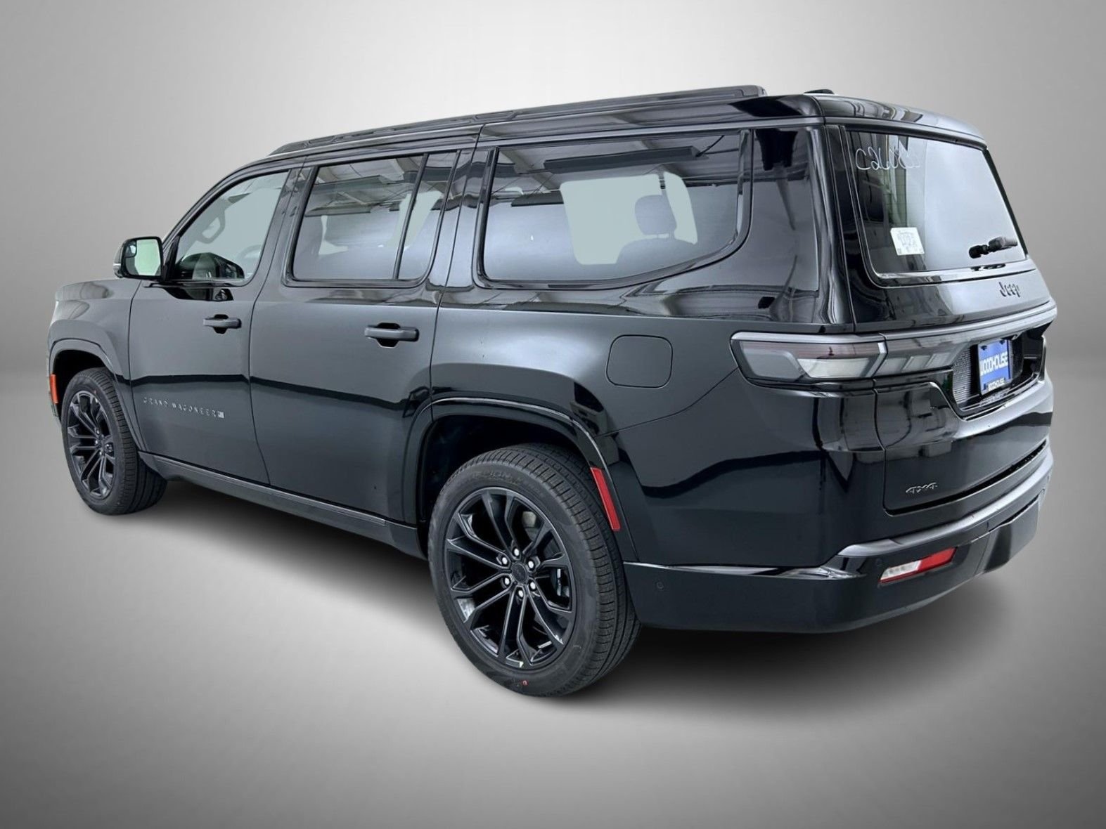 New 2026 High Gloss Black Exterior Paint Jeep Summit Obsidian image 7