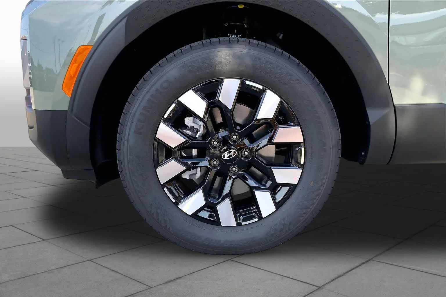 New 2027 Sage Gray Hyundai SE image 11
