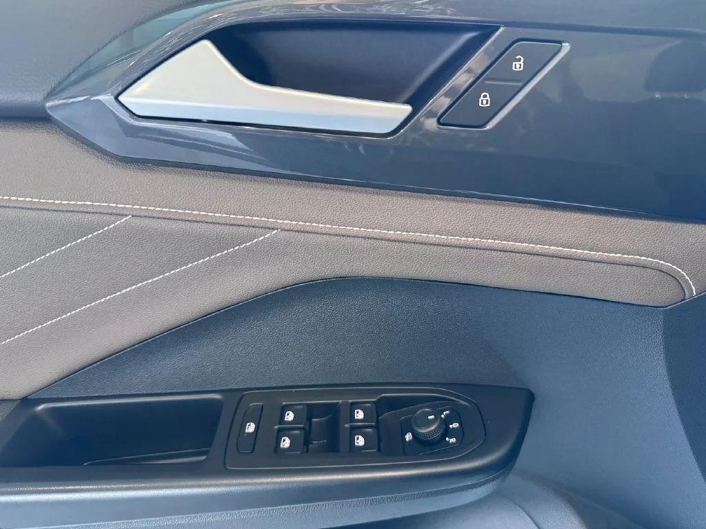 2024 Volkswagen Taos SEL - Photo 27