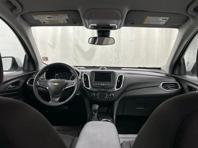 Used 2024 White Chevrolet LT image 28