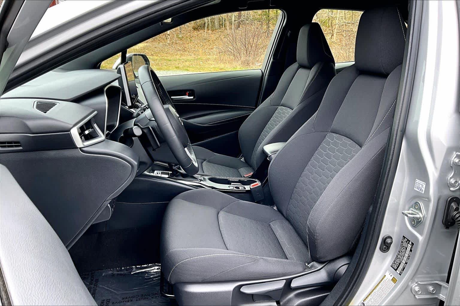 Used 2025 Classic Silver Metallic Toyota SE image 8