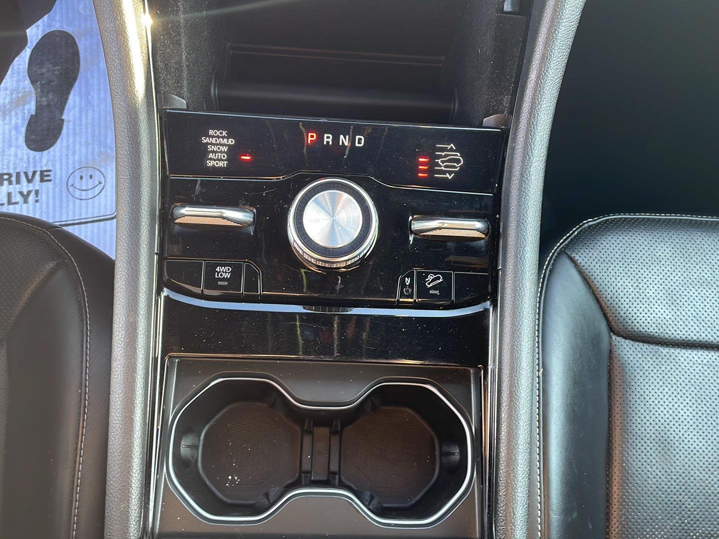 Used 2022 Diamond Black Jeep Overland image 20