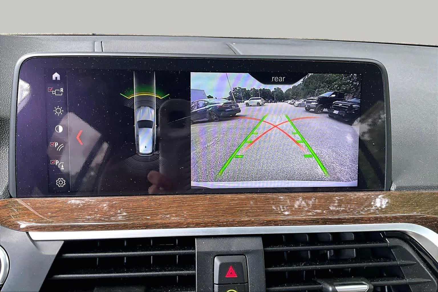 Used 2018 WHITE BMW xDrive30i image 26