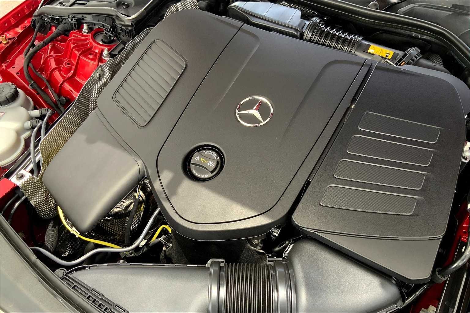 Used 2025 MANUFAKTUR Patagonia Red Metallic Mercedes-Benz C 300 image 19