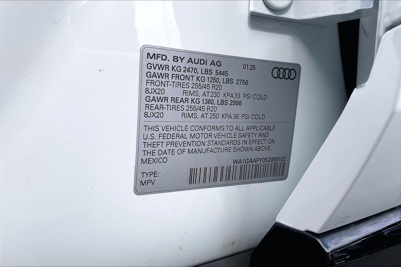 Used 2025 Glacier White Metallic Audi S line Premium image 38