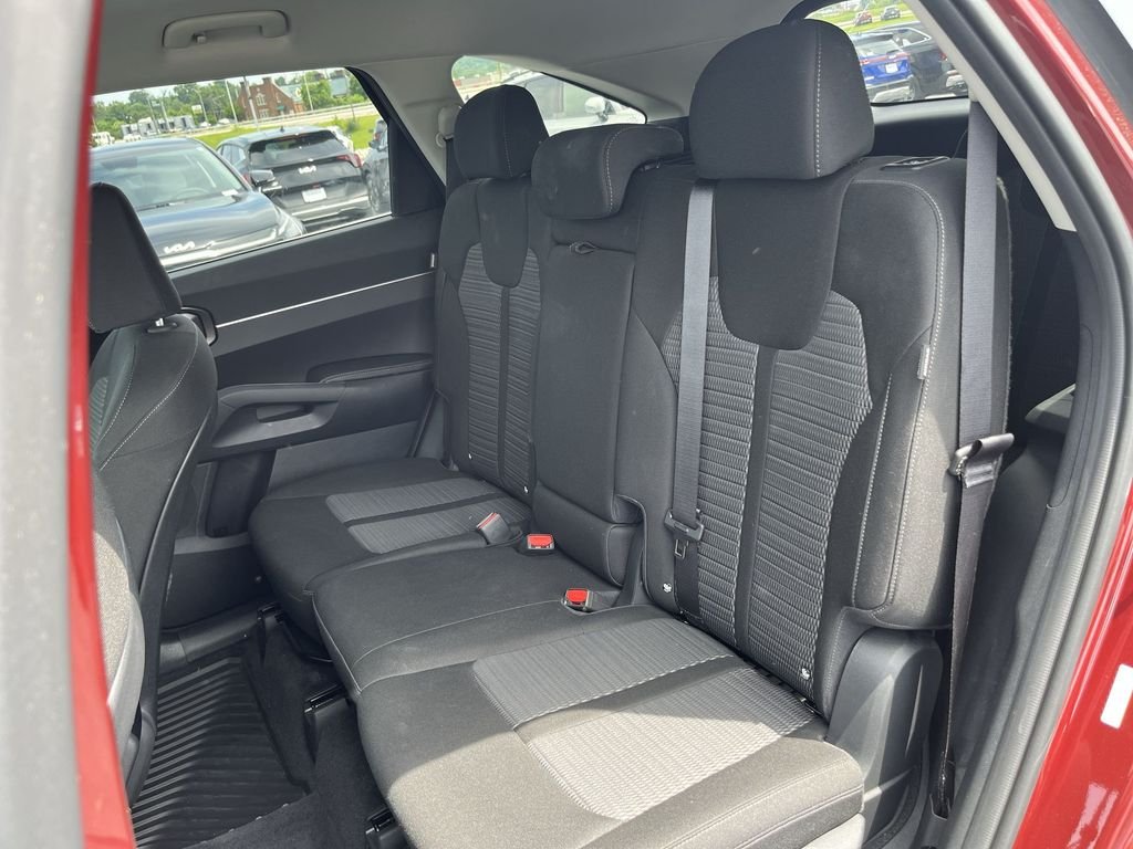 Used 2025 Red Kia LX image 28