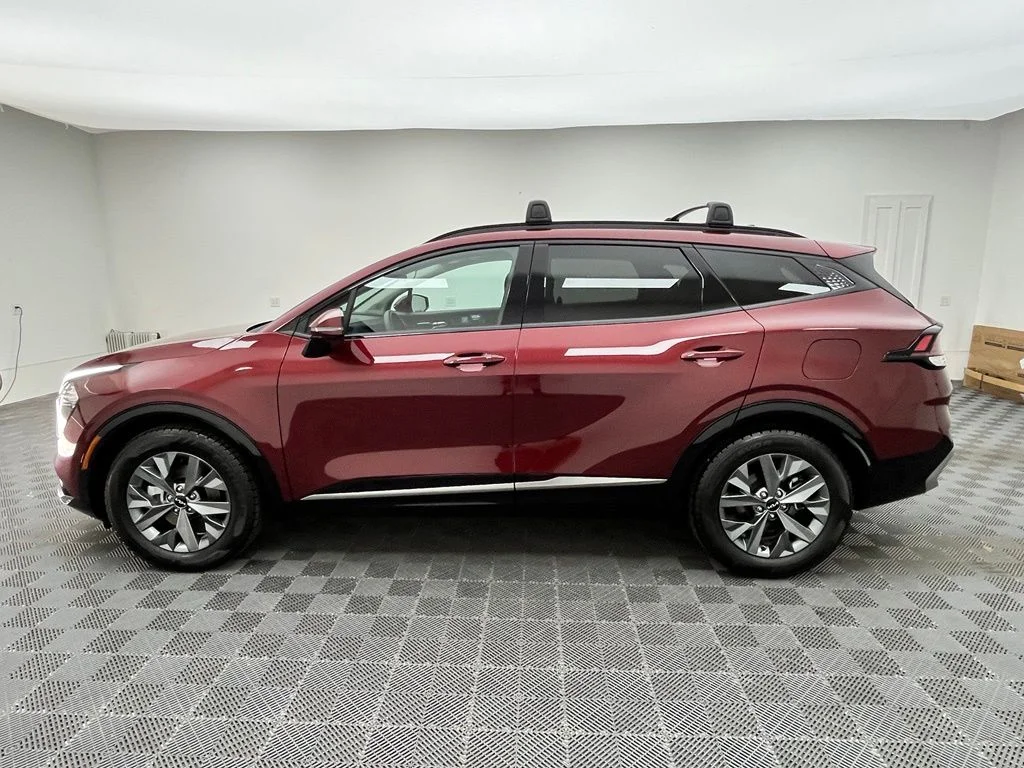 Used 2023 Red Kia SX image 14