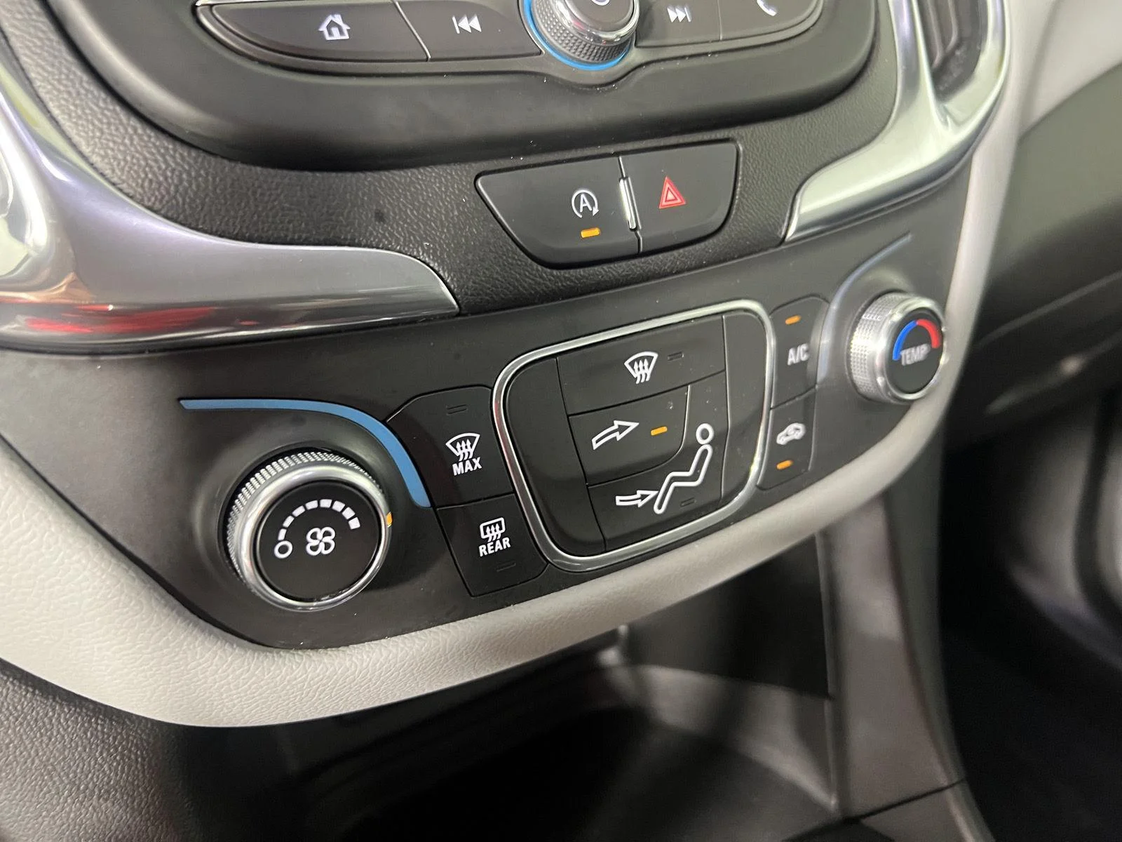 Used 2022 BLUE GLOW METALLIC Chevrolet LS image 15