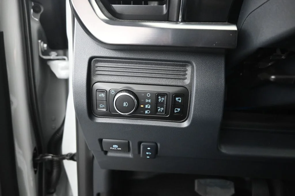 New 2026 Avalanche Ford Lariat image 13