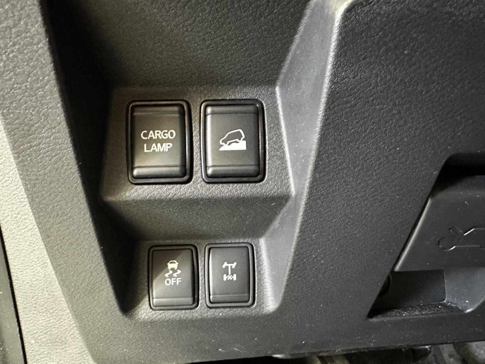 Used 2023 Glacier White Nissan PRO-4X image 21