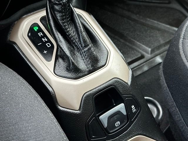 2015 Jeep Renegade Sport - Photo 33