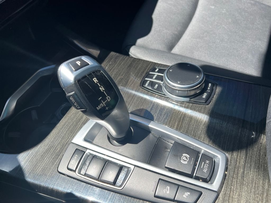 Used 2017 Silver BMW xDrive28i image 19
