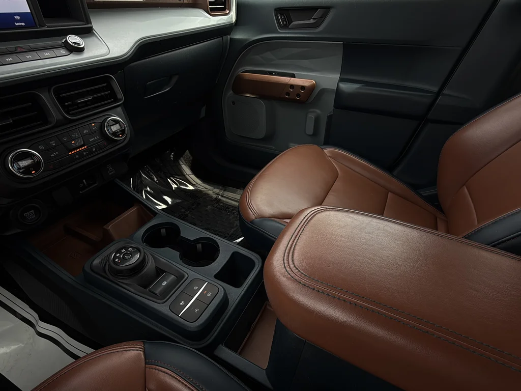 Used 2022 Cactus Ford Lariat image 14