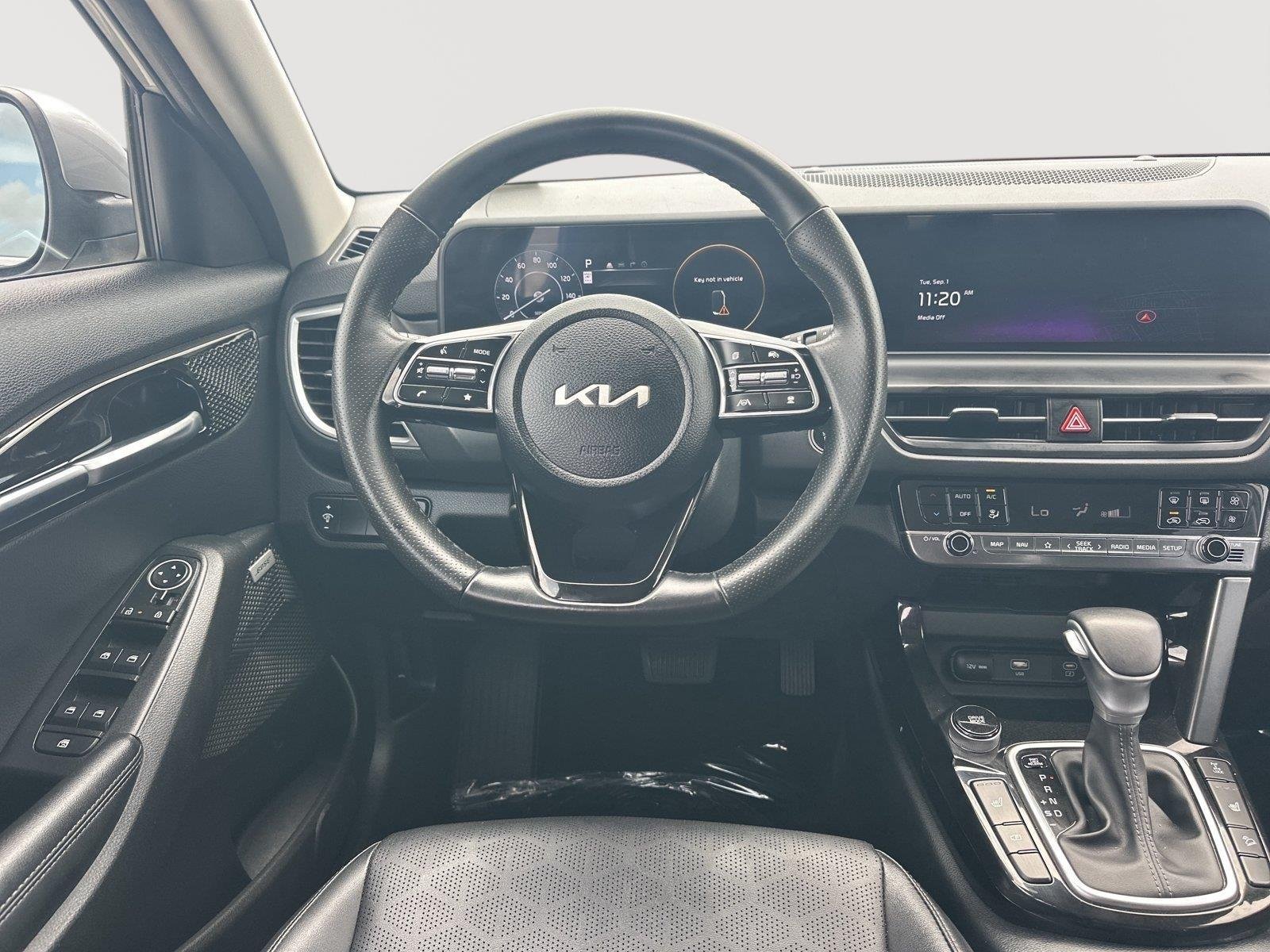 Used 2024 Steel Gray Kia SX image 18