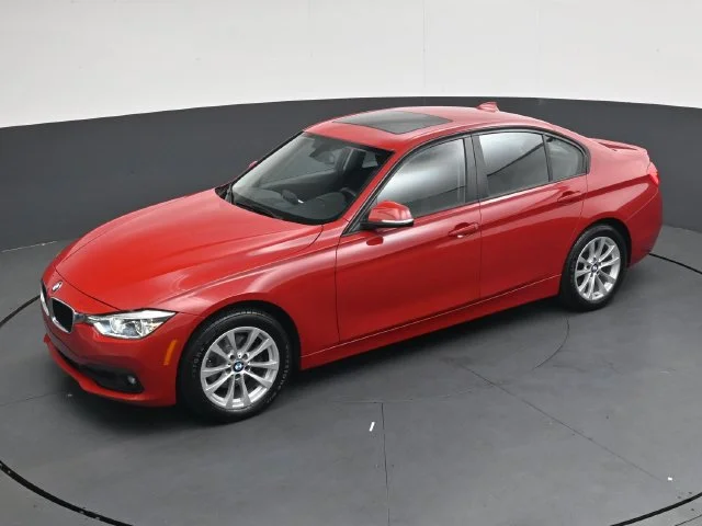 Used 2018 Red BMW 320i image 28