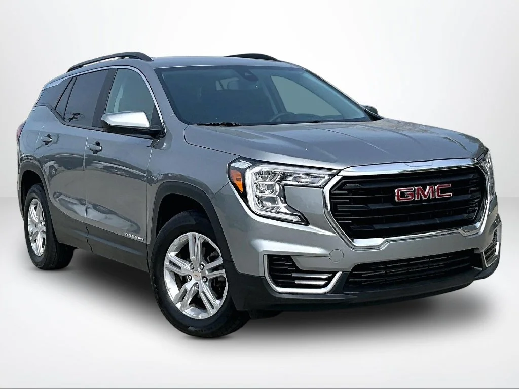 Used 2023 Silver GMC SLE image 13
