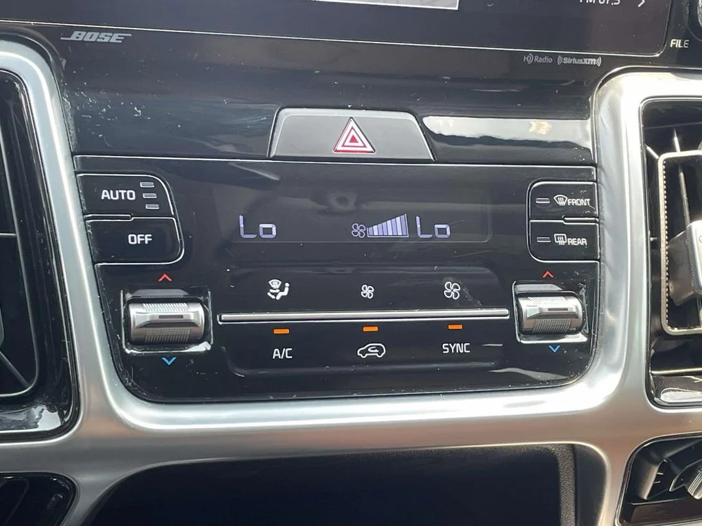 Used 2022 Green Kia X-Line SX Prestige image 32