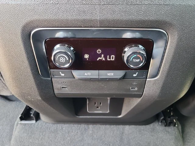 2026 Chevrolet Suburban LT - Photo 21