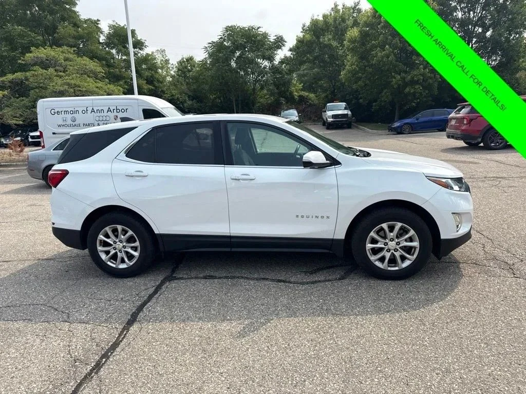 Used 2018 Summit White Chevrolet LT image 4