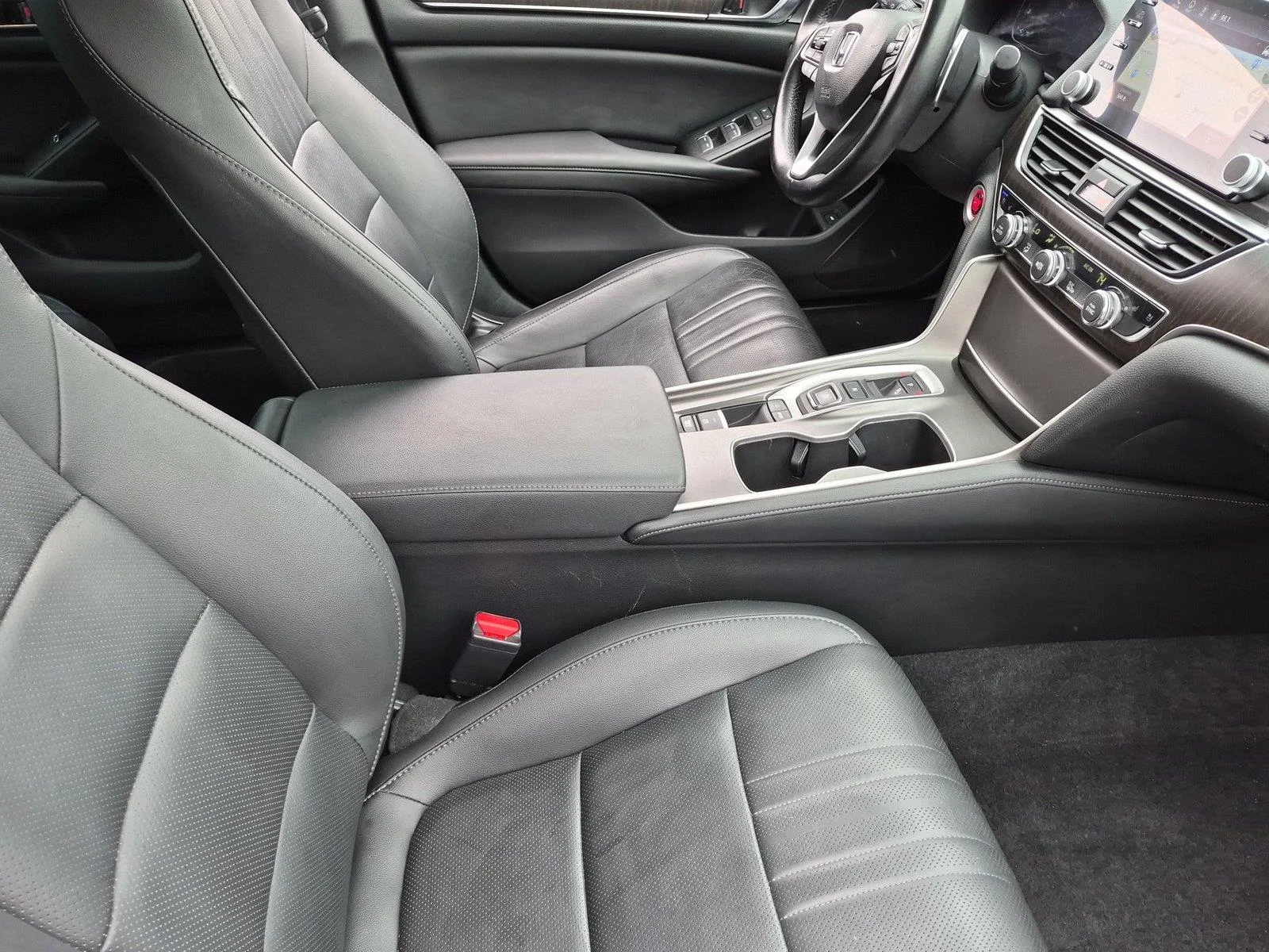 Used 2021 Platinum White Pearl Honda Touring image 38