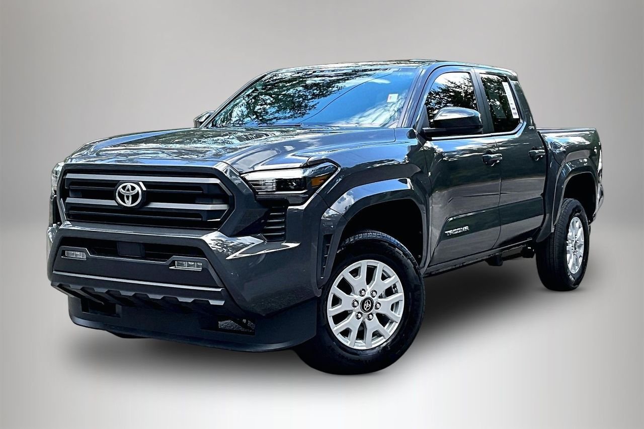 Used 2025  Toyota SR5 image 1