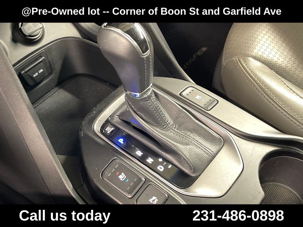 Used 2014 Gray Hyundai Base image 25