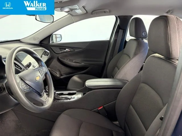 Used 2025  Chevrolet LT image 11