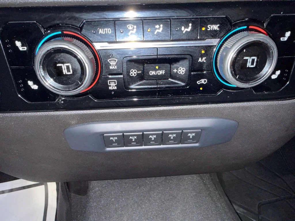 2025 Chevrolet Silverado 3500HD LT - Photo 18