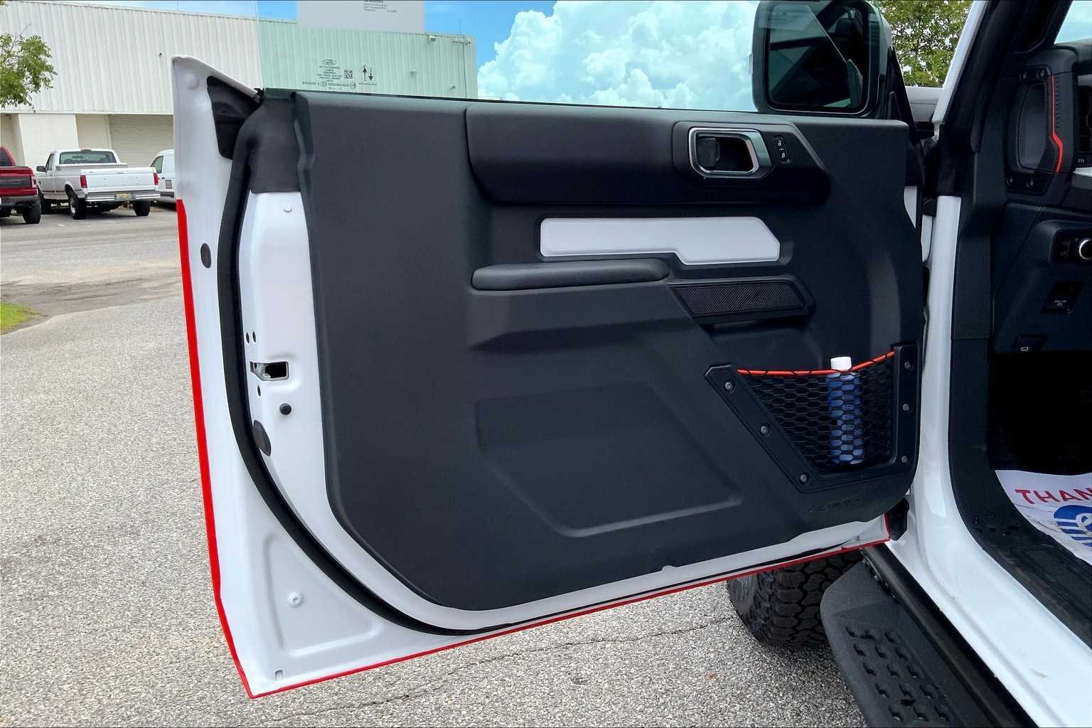 2025 Ford Bronco 2-Door Stroppe - Photo 10