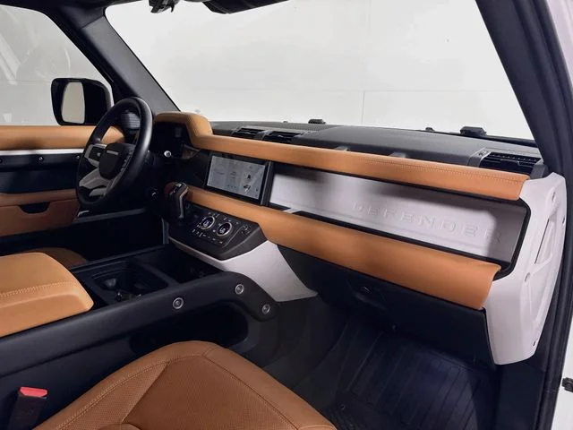 Certified Used 2024 White Land Rover S image 31