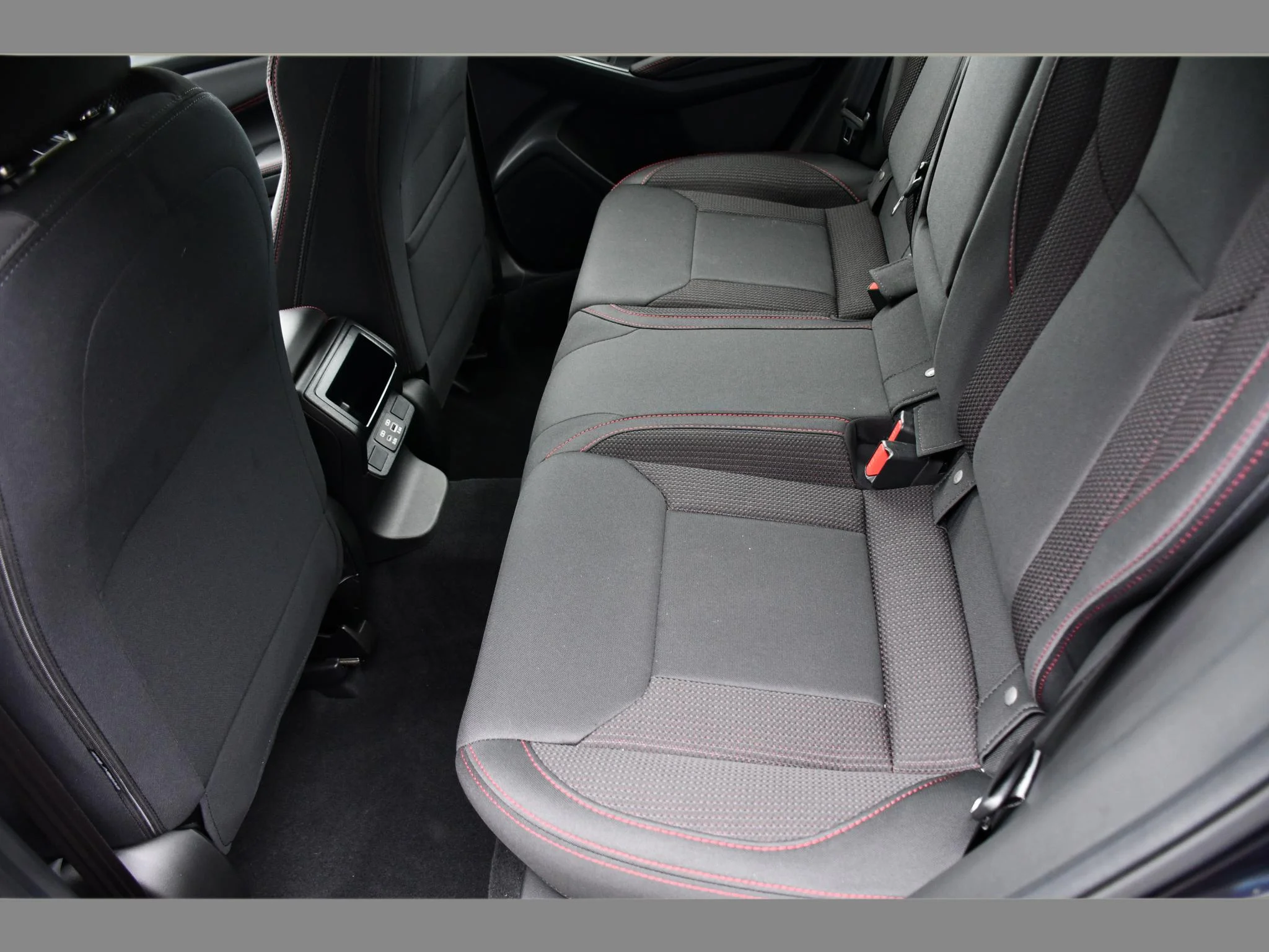 Certified Used 2025 Galaxy Purple Pearl Subaru Premium image 14