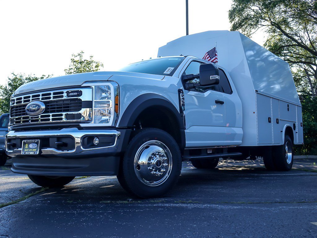 New 2026 Oxford White Ford 11' KUV image 2