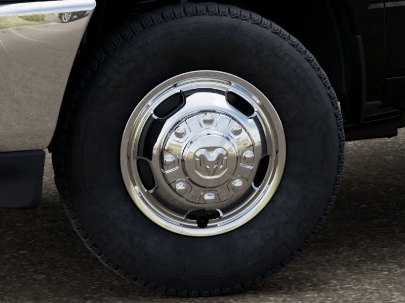 New 2026 Diamond Black Crystal Pearl-Coat Exterior Paint RAM Tradesman image 4