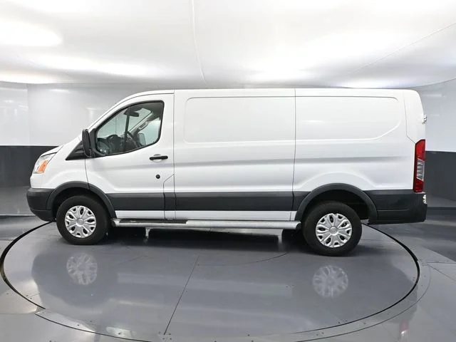 2016 Ford Transit Base - Photo 9