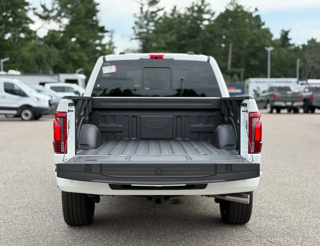 New 2026 Star White Metallic Tri-Coat Ford Platinum® image 6