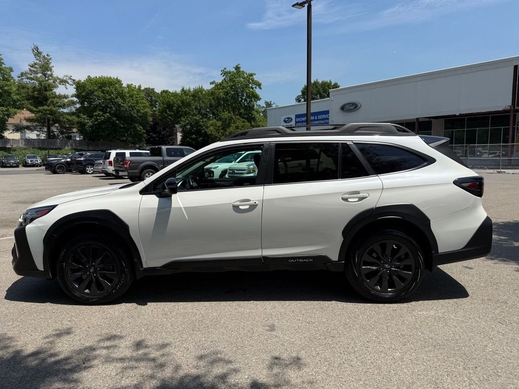 Used 2024 White Subaru Onyx Edition XT image 11