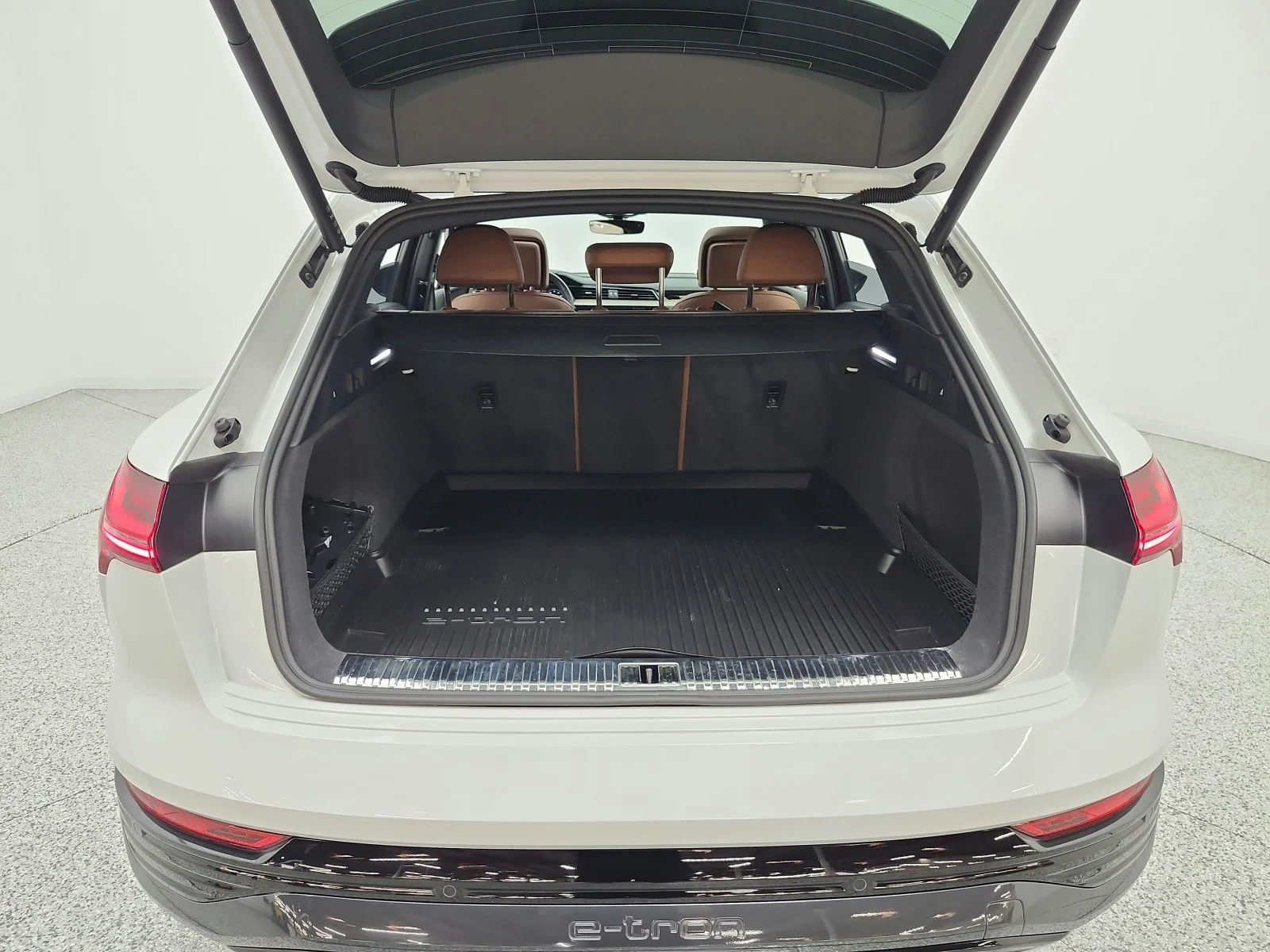 Used 2024 Glacier White Metallic Audi Premium Plus quattro image 19