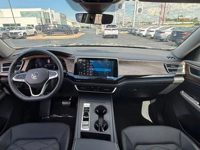 New 2026 Black Volkswagen 2.0T SE image 12
