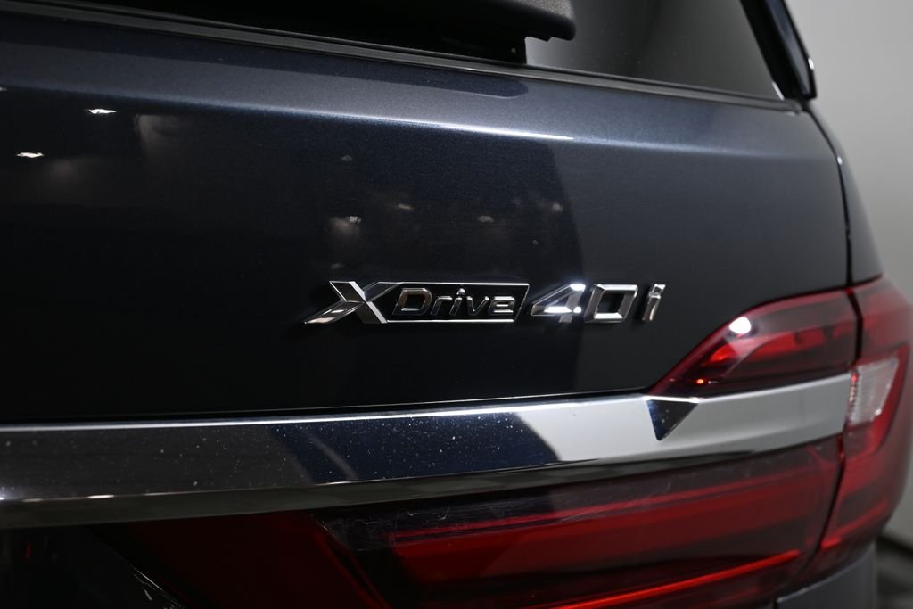 Used 2022 Gray Metallic BMW xDrive40i image 40