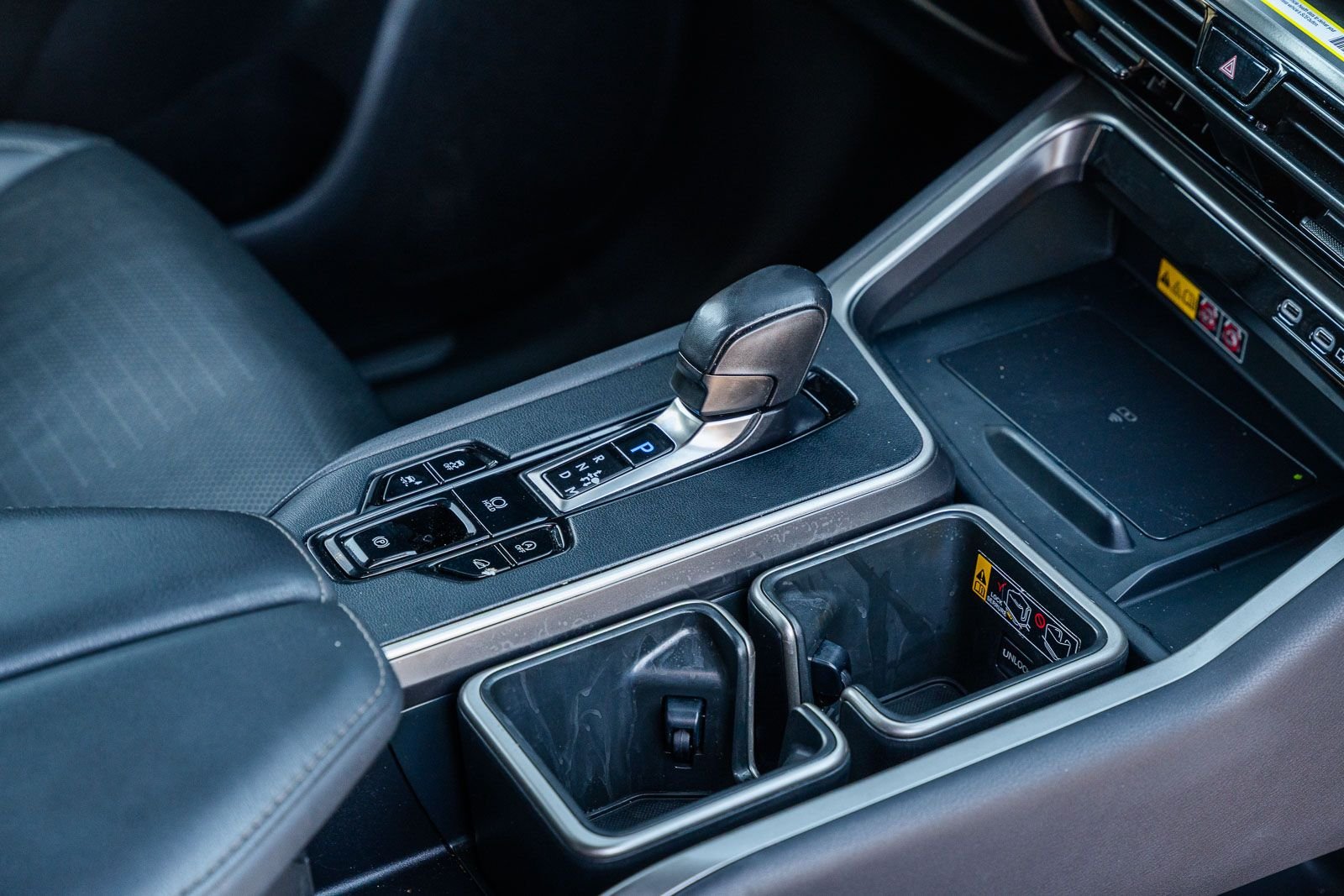 Used 2024 Black Lexus 350 image 12