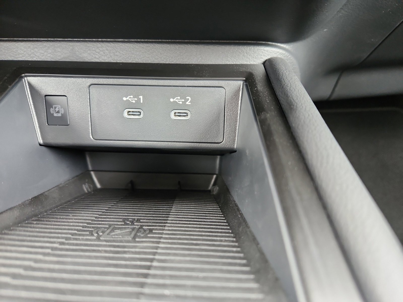 2026 Nissan KICKS SR - Photo 20