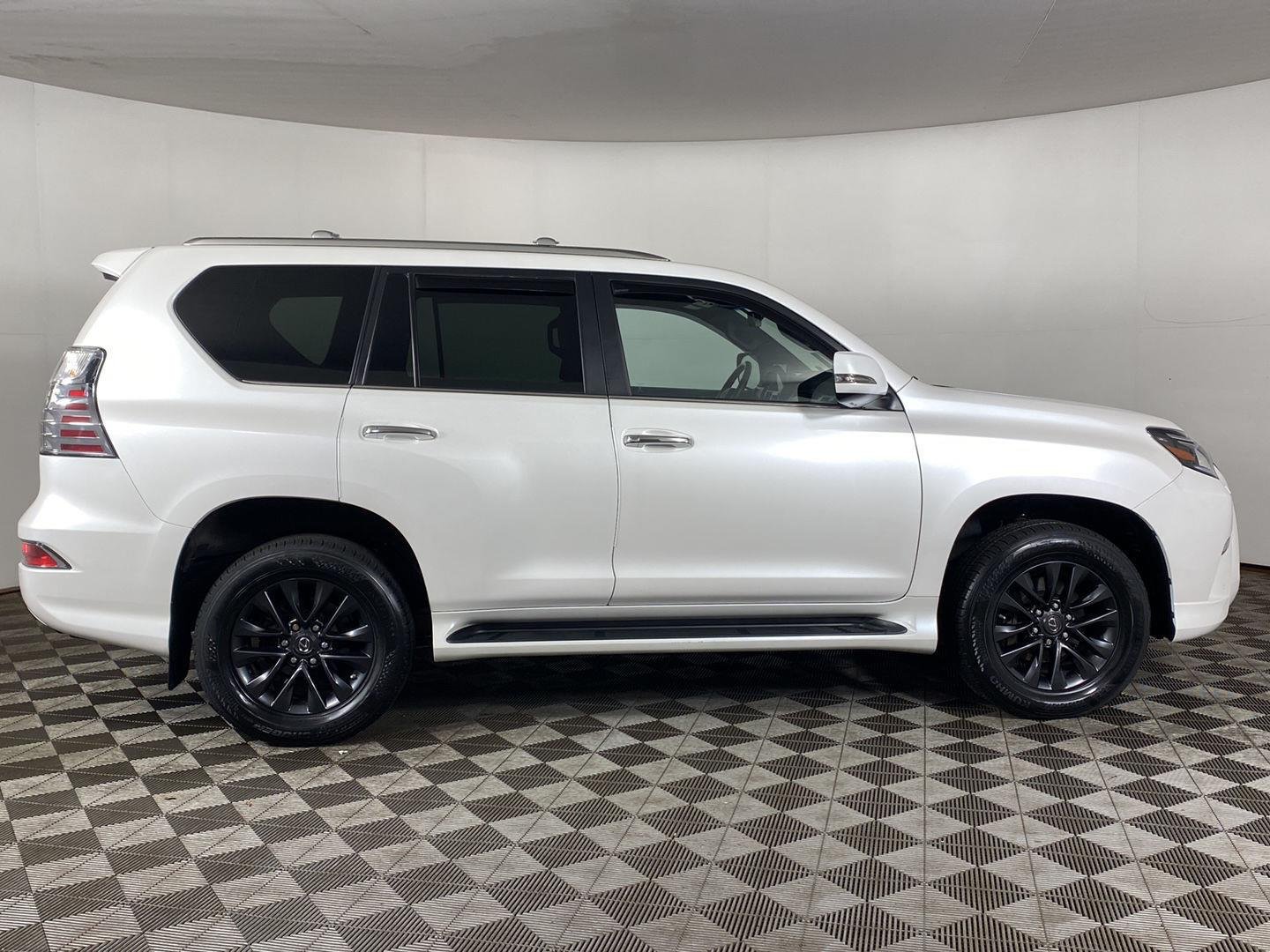 Used 2023 Eminent White Pearl Lexus GX 460 Premium image 6